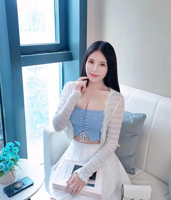 白云服务控欣儿