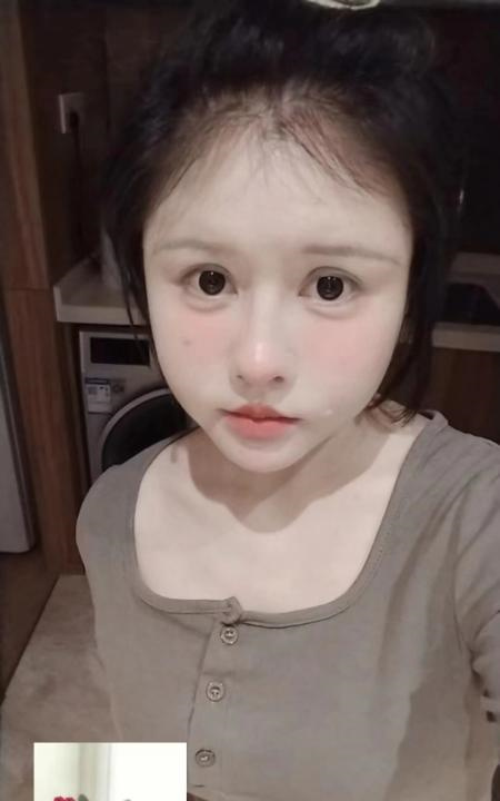 童颜萝莉小妹