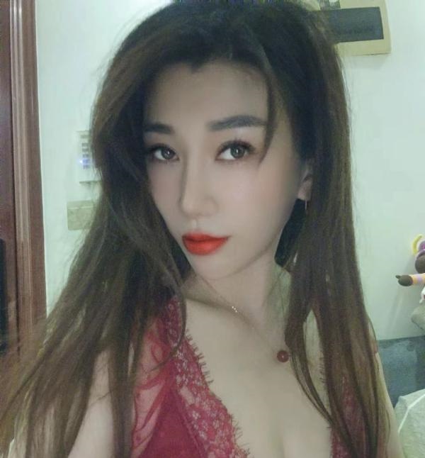 惠城气质型御姐