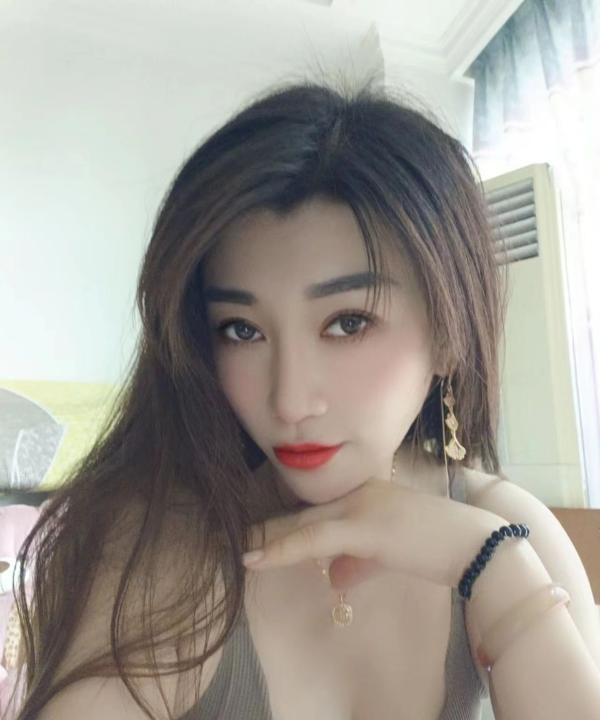 惠城气质型御姐