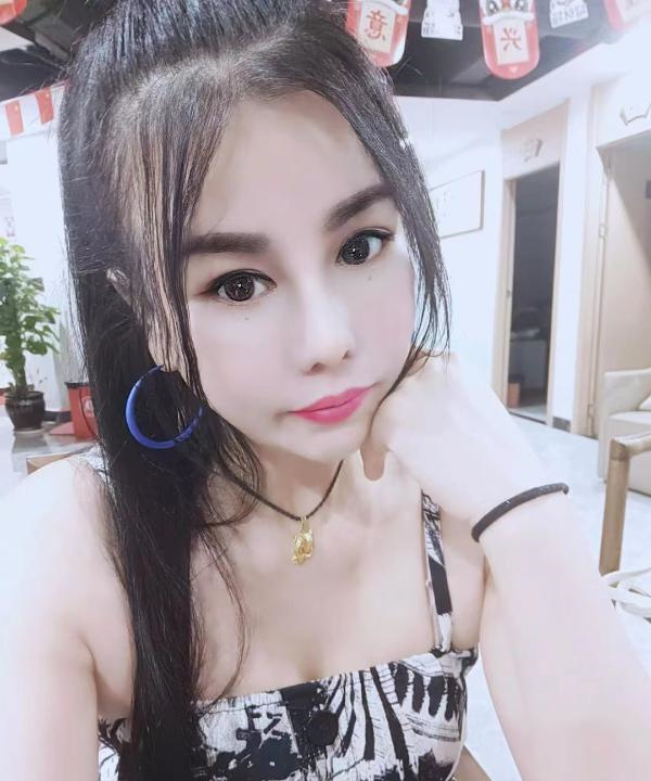 宝安大胸琪琪