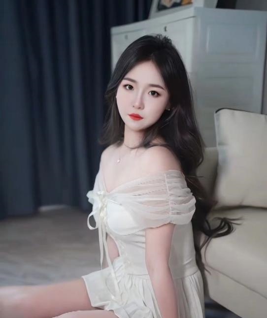 妙龄微胖小妹