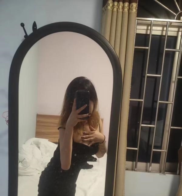 白云大胸小妹