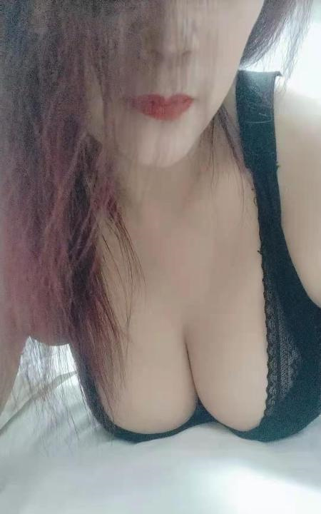 青岛丰乳肥女
