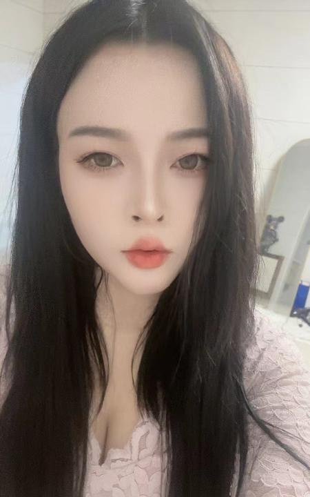 服务系妹子深深
