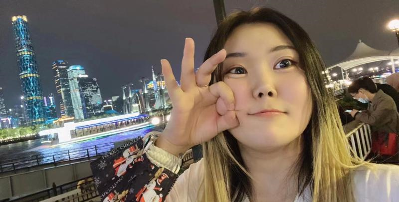 天河个子很高的妹子