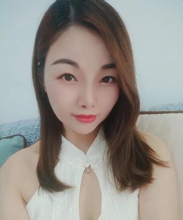 颜值御姐佩佩