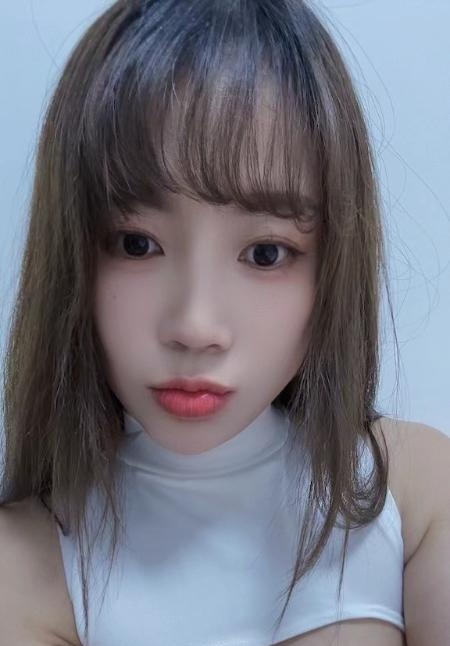 甜美长腿萌萌