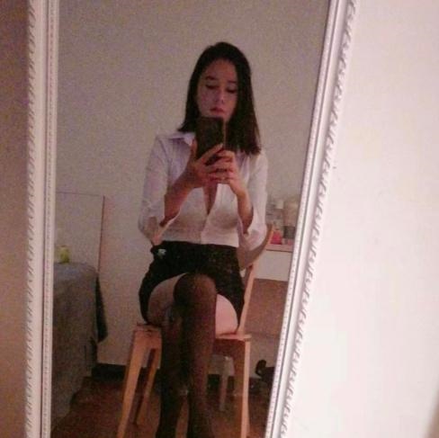 国贸美腿性感少妇