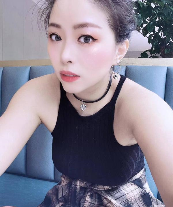 舔蛋女王高手