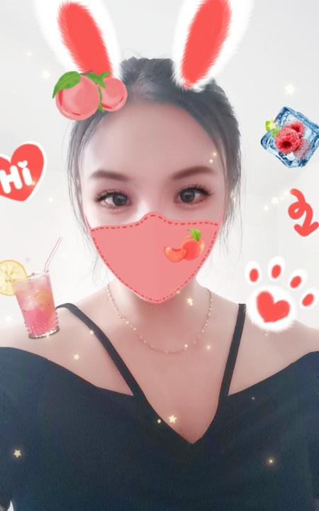 汉口火车站小巧妹子