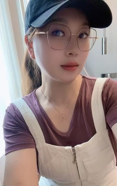 杭州眼镜妹
