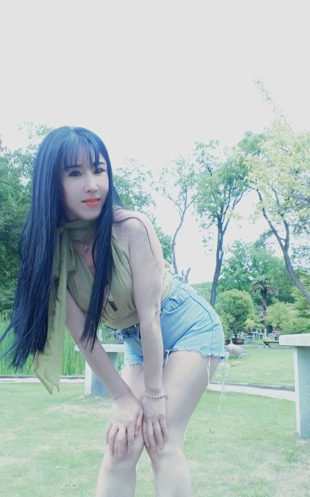 栖霞体验莎莎