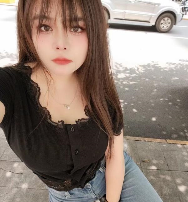 成都e杯美少妇