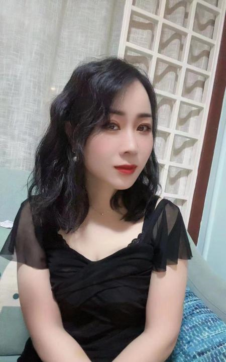 大胸梓夕