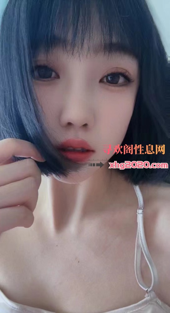 草场坡艹漂亮东北妹