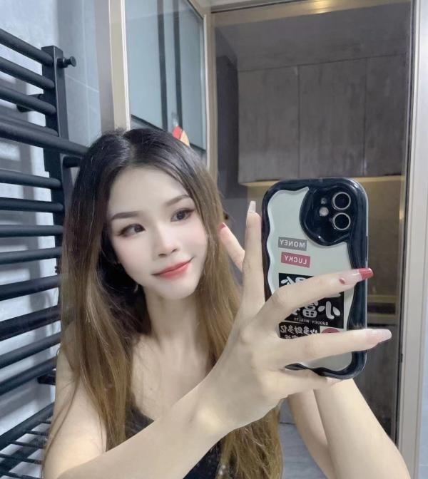 包河舌吻拉丝?条朵朵