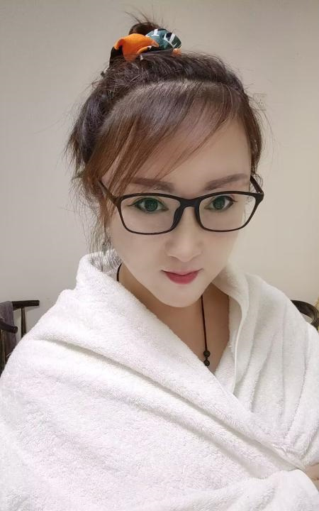 津南吾悅附近韵味少妇
