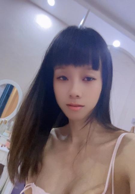锁骨风骚小嫂子