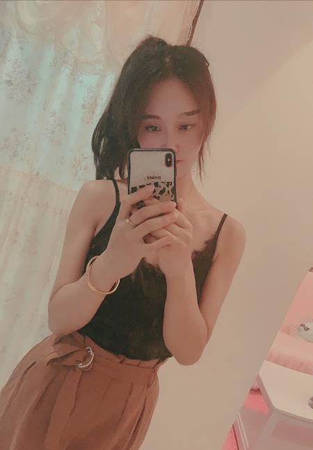 罗湖白滑高挑倾城