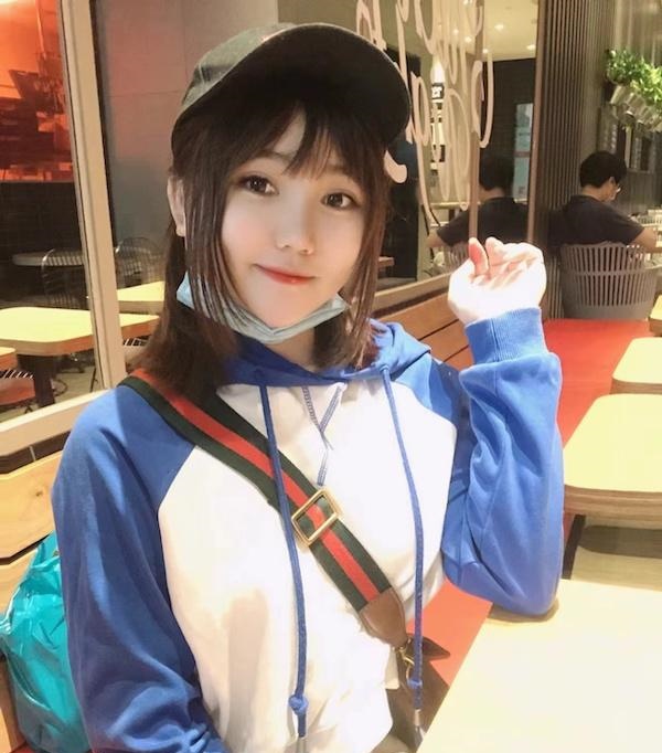 粉嫩学妹宝宝