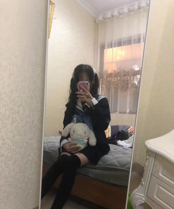 白云望岗小妹妹