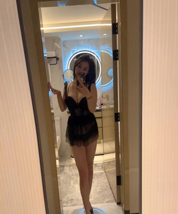 中山丰满大美妞