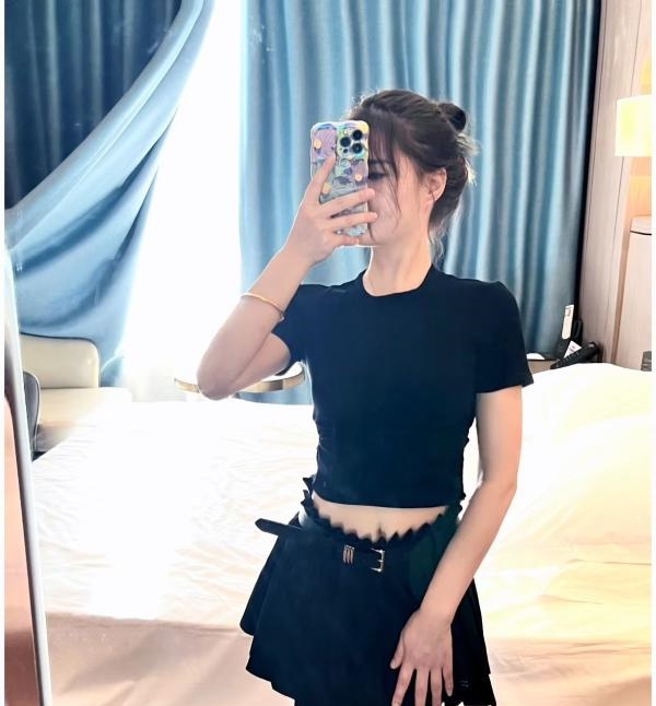 身材好年轻妹妹