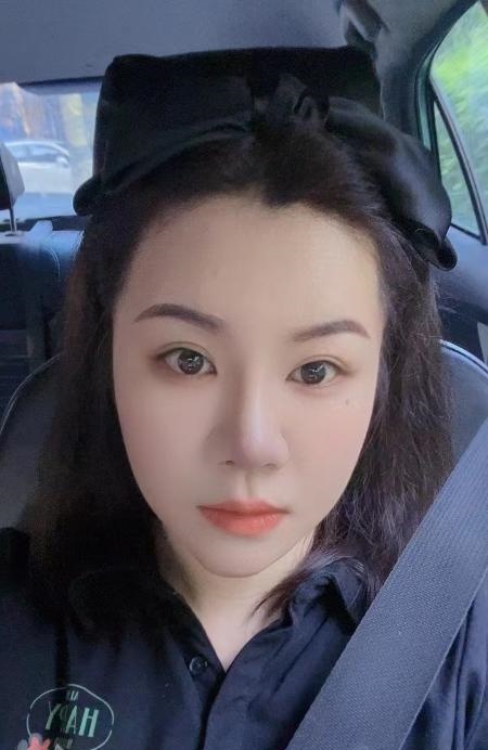 白云少妇小爱