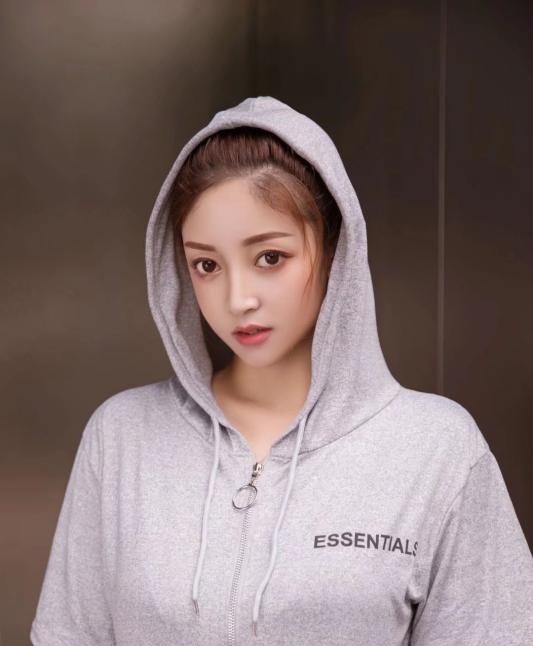南坪东北美女
