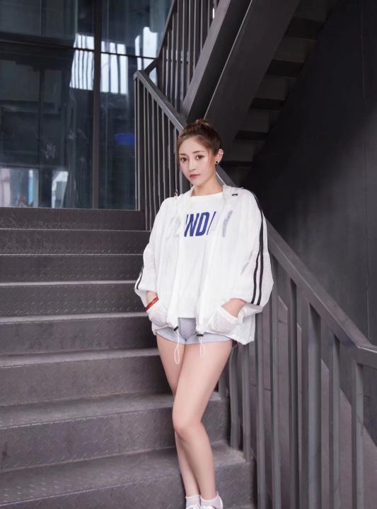 南坪东北美女