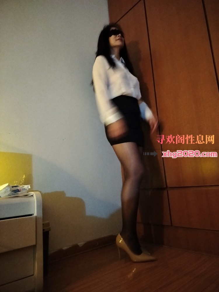 东北大长腿少妇