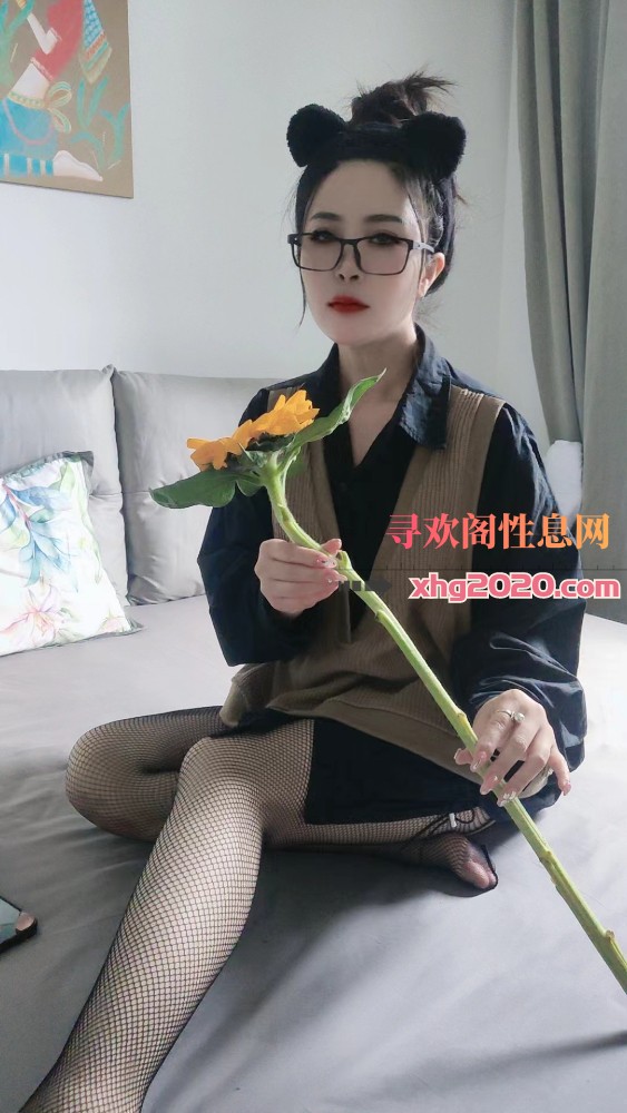双飞女王系姐妹花