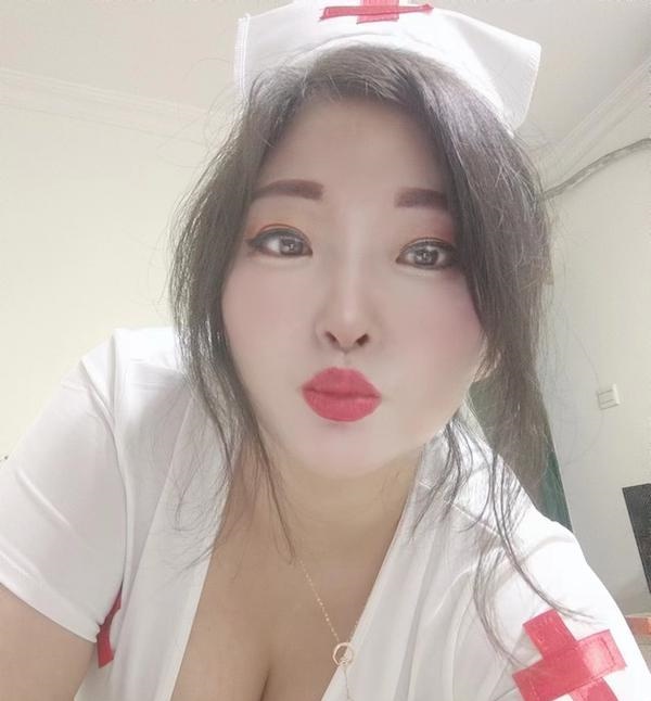 巨臀巨乳老师