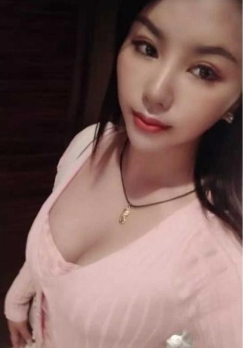 丝袜诱惑大奶娜娜
