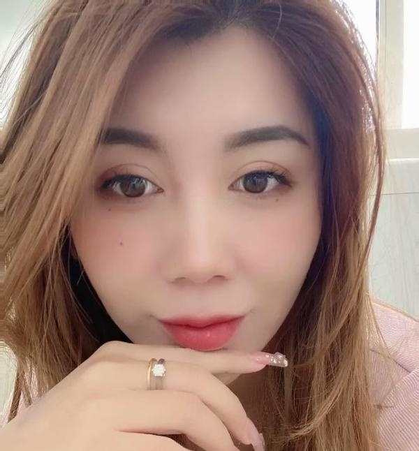 四一六二少妇