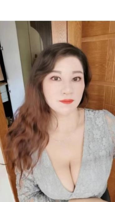 河东大奶少妇