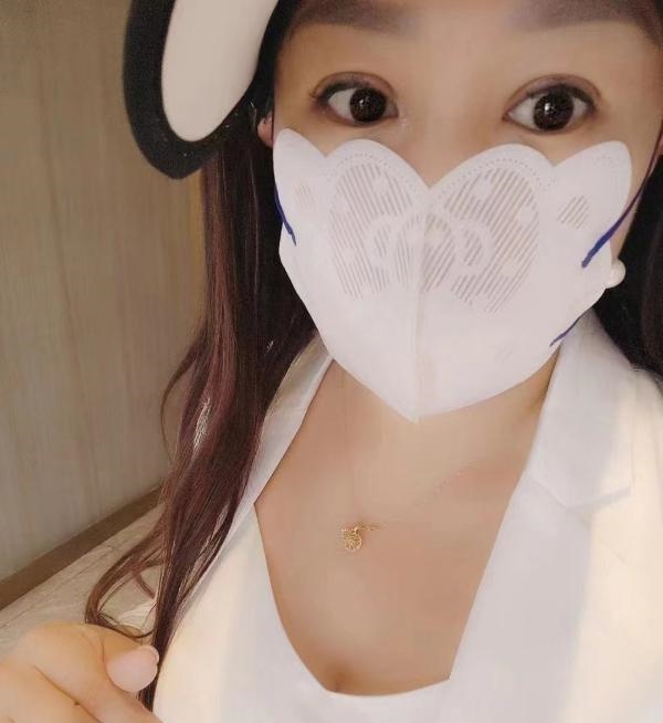 东郊记忆大奶小姐姐