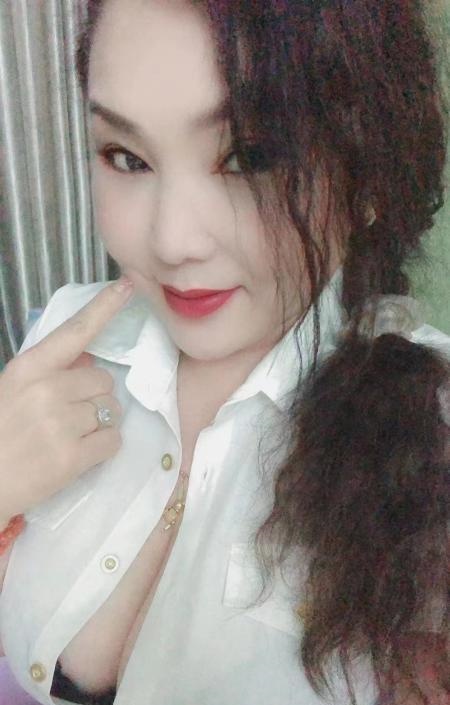 大胸东北少妇