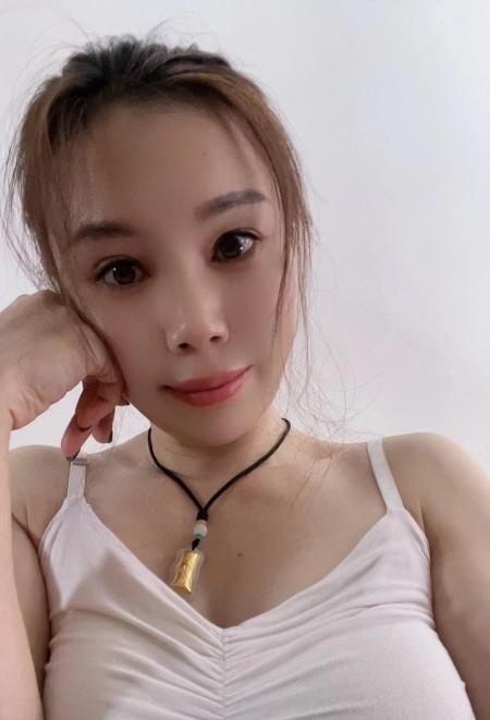 海珠乐乐小姐姐