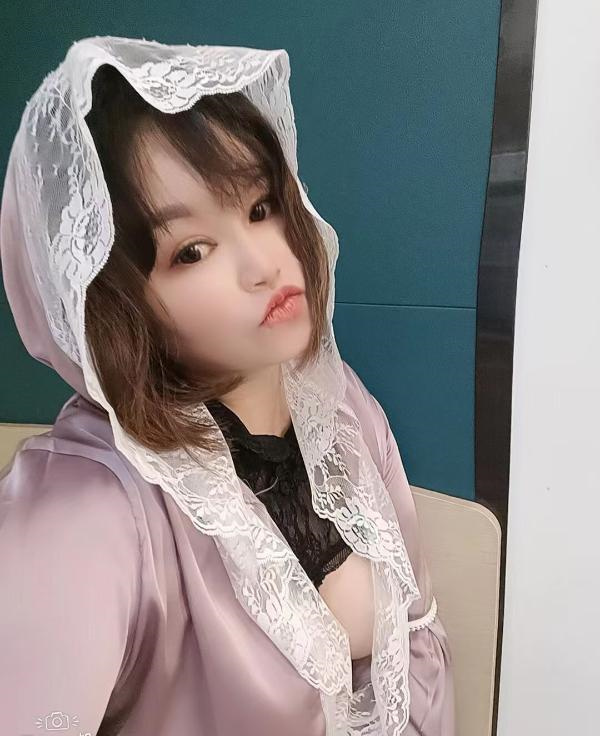 宝安爆乳小姐姐