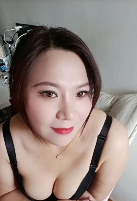 肥臀熟女姐姐