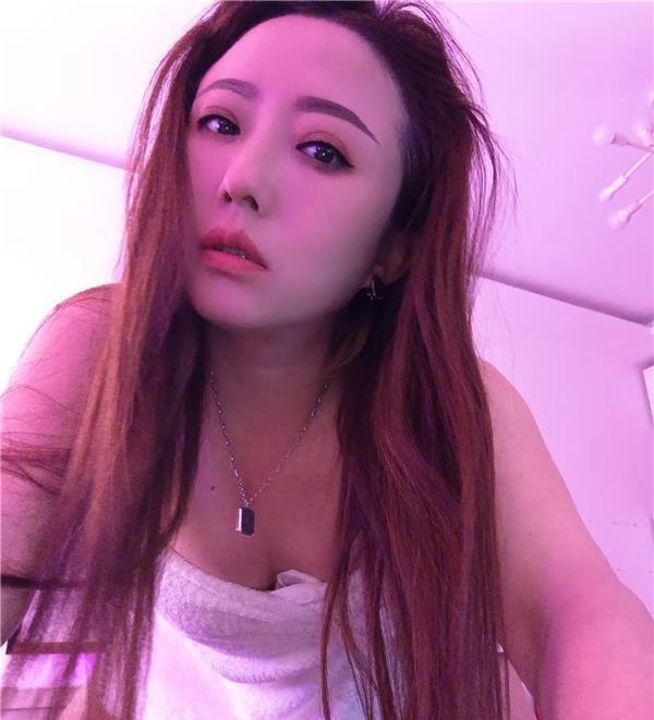 性感风骚玉臀少妇
