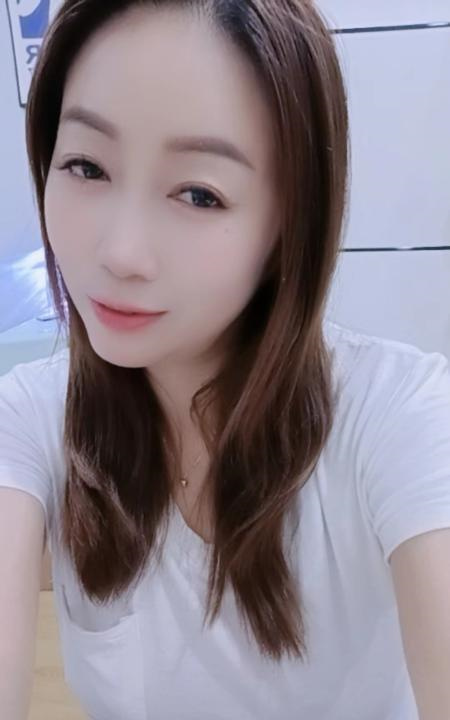 新街口神似女优爱弓凉