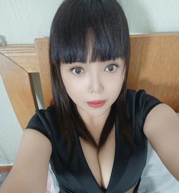 风情少妇静静