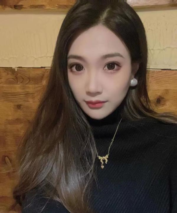 鼓楼大胸风骚女