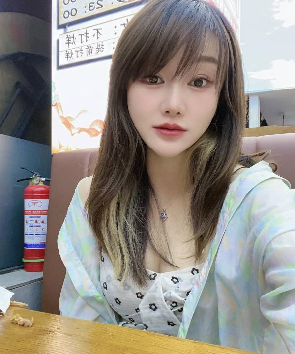 性感兼职小姐姐