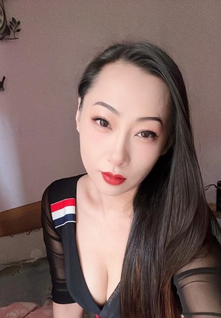 滨海小姐姐