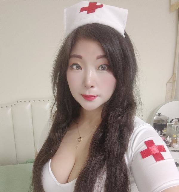 Bbw护士妹