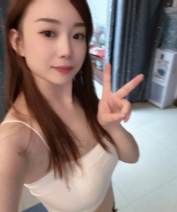 白云颜值美女恬恬
